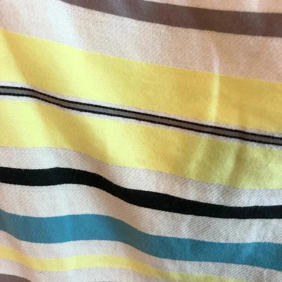 Loft Riviera Stripped Shorts - Picture 4 of 5